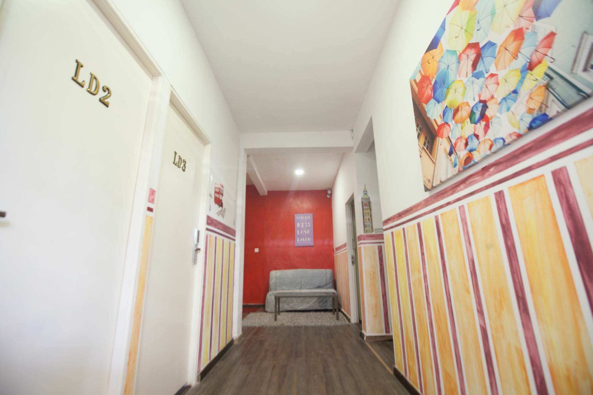 Natol Homestay - London Κουτσίνγκ Εξωτερικό φωτογραφία