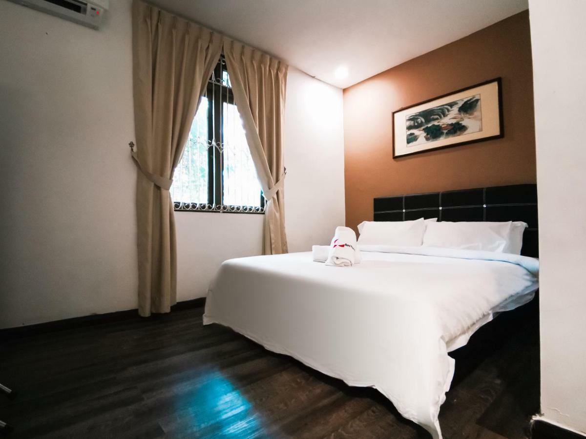 Natol Homestay - London Κουτσίνγκ Εξωτερικό φωτογραφία
